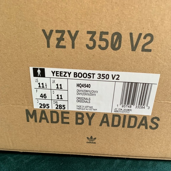 ❌SOLD❌Yeezy Boost 350 V2 Onyx/Onyx/Onyx - Sz 11.5 M - Picture 5 of 7